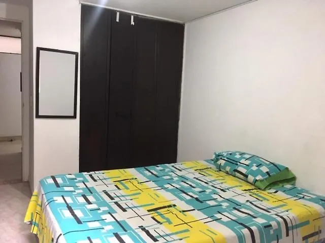 Habitación en casa particular Hermosas habitaciones amobladas en San Joaquin - Medellín